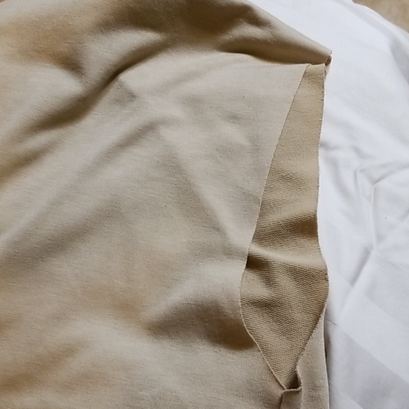 Hooded sleeveless top - Picture 3 of 5